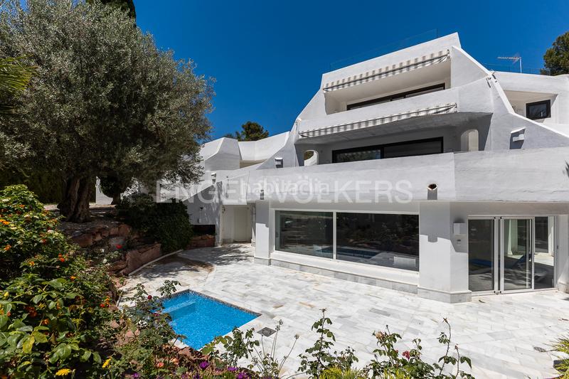 Foto c7d95ebd-d990-471d-a727-d75ecf4d6f9a. Casa amb calefacció aparcament piscina a Massarojos Valencia