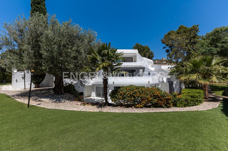 Foto eb71ea2c-deac-4f2c-bb0a-dc317ffc1542. Casa amb calefacció aparcament piscina a Massarojos Valencia