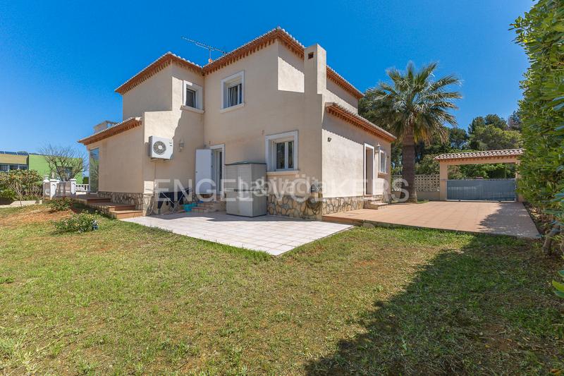 Foto 277c7175-7103-481a-8e55-00316fd647fa. Casa  unifamiliar con piscina cerca . en El Montgó Dénia