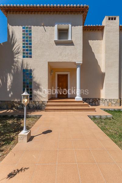 Foto b15b8229-aaa7-4aa4-b62f-da8a3151d297. Casa  unifamiliar con piscina cerca . en El Montgó Dénia