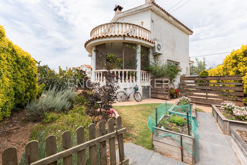 Foto 84c83de2-676d-45a2-8e45-2513cbbdb3a5. Casa con riscaldamento parcheggio piscina in Casco Urbano Vinaròs