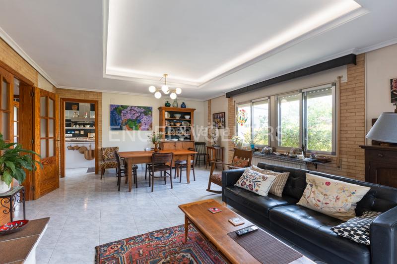 Foto db916e0b-ee6a-4e7b-bec5-fa5725f4cc04. Casa con riscaldamento parcheggio piscina in Casco Urbano Vinaròs