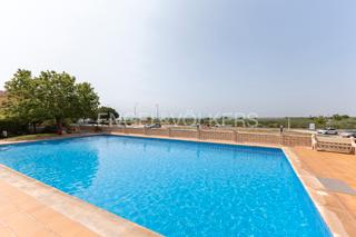 Apartament  Avenida de la constitució. Exclusivo apartamento de lujo con vistas al  mar y piscina en pu