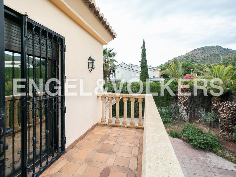 Foto 58a1d4e0-7b8b-4722-b863-c134ddcf4271. Alquiler casa  independiente en urbanización monasterios en Puçol