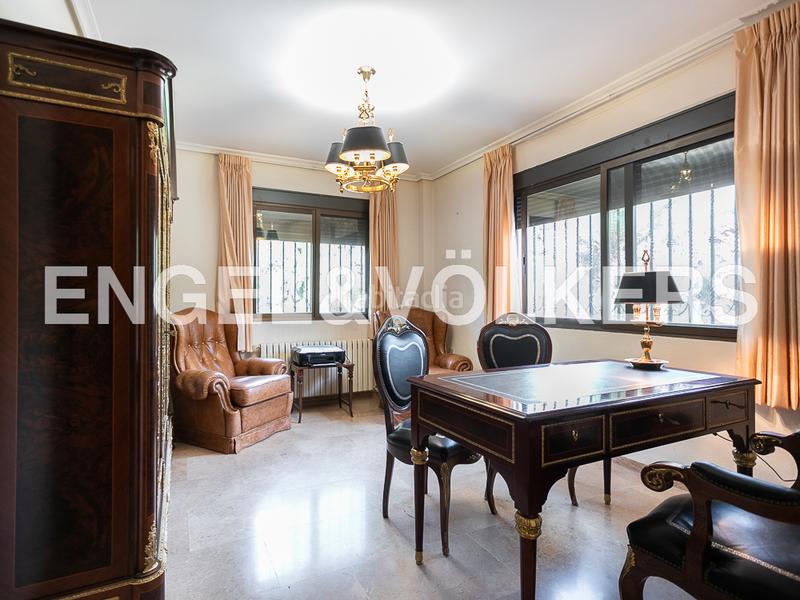 Foto 5f9139b0-cac3-4d8b-9d24-316b7ba5b508. Alquiler casa  independiente en urbanización monasterios en Puçol