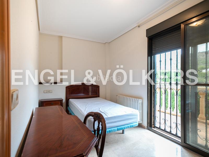 Foto d9cabeca-9334-4d3e-af2d-b409ab7c7ea1. Location maison avec chauffage parking dans Alfinach - Monasterios Puçol