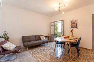 Lloguer Apartament  Carrer del millars. Apartamento moderno en cabañal corta estancia