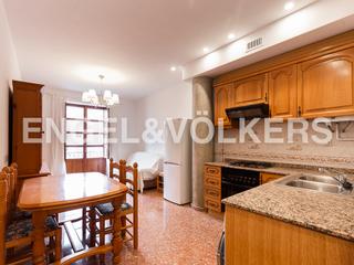 Lloguer Apartament a El Carme. Fantástico piso en la plaza de mossen sorell