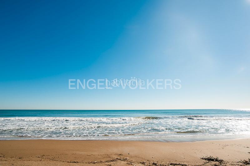 Foto df7e3e1d-67b8-4caa-b096-5bfe2c7d6263. Casa  en El Grao de castellón en El Grao Castellón de la Plana