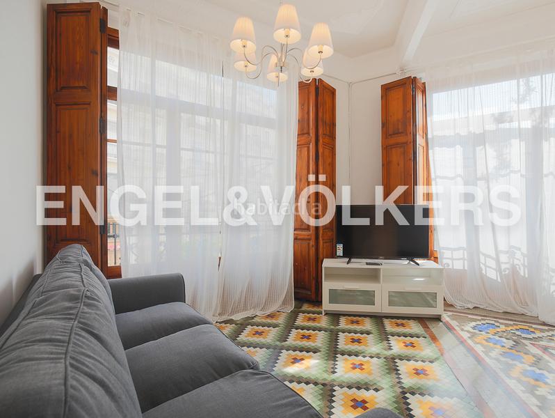 Foto b2185643-aeb6-4665-a6f9-712278222e7f. Alquiler apartamento piso calle corona El Carmen en Valencia