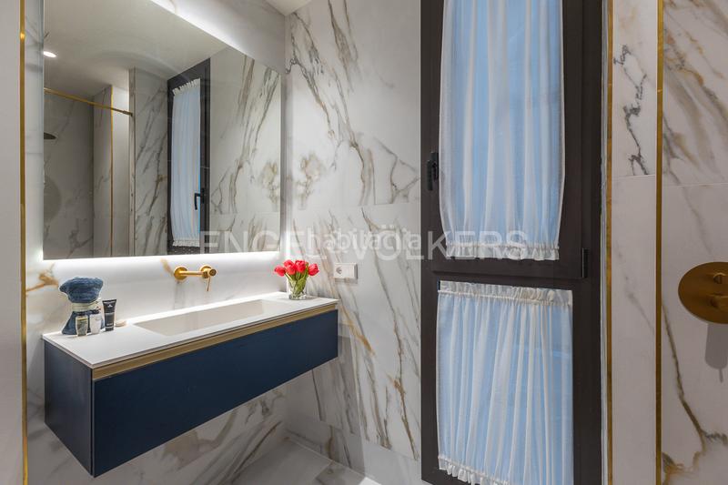 Foto f00539e8-d8b1-4964-a0f1-f27a7138610a. Alquiler apartamento exclusivo piso a estrenar en ruzafa en Valencia