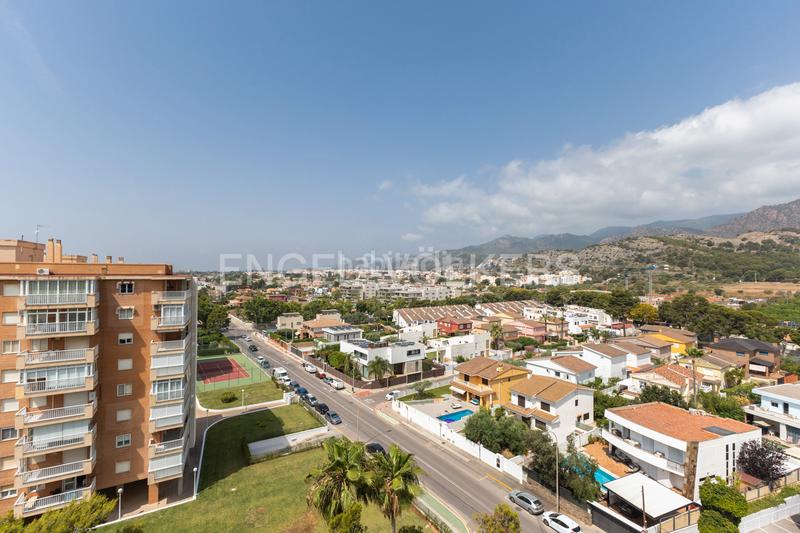 Foto dd4d8bd5-0e06-4c9f-a4cd-1f77a5150fe0. Appartement avec chauffage parking piscine dans Voramar Benicasim / Benicàssim