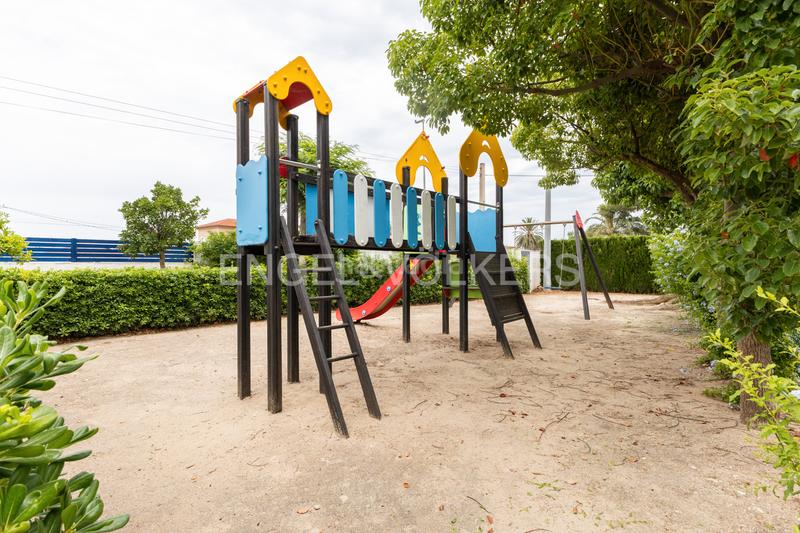 Foto 574797df-e378-402b-a703-bd98bd209916. Àtic amb calefacció aparcament piscina a Devessa - Monte Pego Dénia