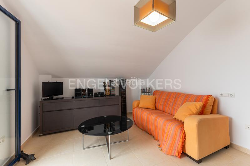 Foto 5fb08ef3-a3f9-4e3c-bb23-8c8c471df8e0. Àtic amb calefacció aparcament piscina a Devessa - Monte Pego Dénia