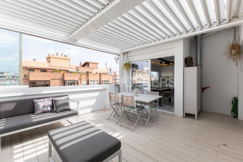 Foto 71e8c469-3ad1-4bfc-9c6f-d337bea6509a. Àtic amb calefacció a Russafa Valencia