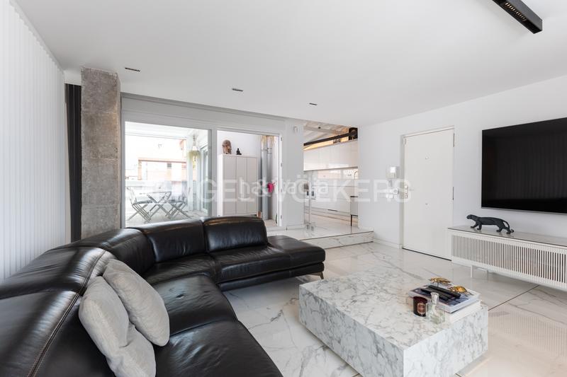 Foto 812dc214-ae85-43f5-91fe-9ed25e9ee923. Àtic amb calefacció a Russafa Valencia