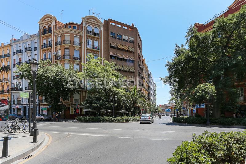 Foto 85cd47fa-2529-4b2d-b696-ae76e270b374. Àtic amb calefacció a Russafa Valencia