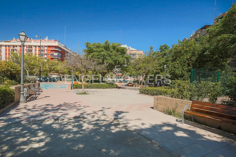 Foto 8908ddfa-b0a0-4f0a-a841-d99caced1b2b. Apartamento av menorca piso exterior con 2 dormitorios y despacho en Valencia