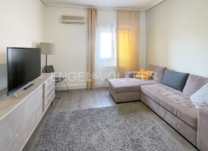 Foto 8d30f928-aeeb-4953-95de-5924271a0d70. Apartamento av menorca piso exterior con 2 dormitorios y despacho en Valencia