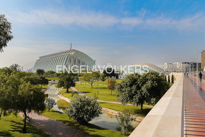 Foto a6b561b8-1184-4059-ab9b-5c1adc702896. Apartamento av menorca piso exterior con 2 dormitorios y despacho en Valencia