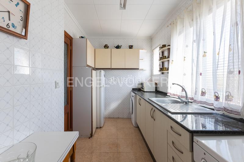 Foto 3a59fe26-8e14-4cb5-a75b-32378f63a7e9. Location appartement avec chauffage dans Nuevo Centro Sagunt