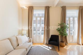 Lloguer Apartament  Calle cirilo amoros. Luminosa vivienda en pla del remei,  a dos minutos del jardín de