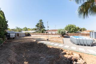 Wohngrundstück in La Loma-Las Lomas. Parcela urbana en náquera