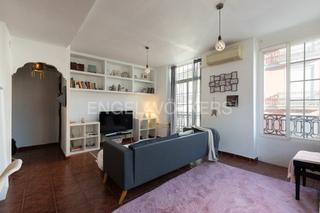 Rent Apartment in El Botànic. Luminoso piso en botánico para corta estancia