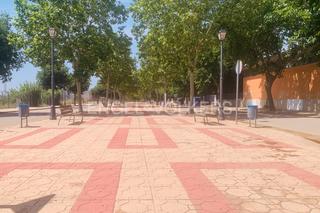 Terreny residencial a Requena. Terreno para edificar en requena