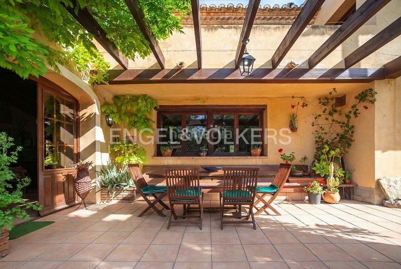 Foto 9bee094b-b2d5-4231-b8e5-385abab4a356. Casa amb calefacció aparcament piscina a Borriol