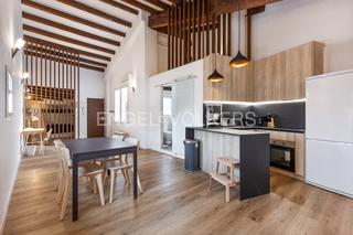 Lloguer Apartament a El Carme. Reformado y luminoso loft en la seu para corta estancia