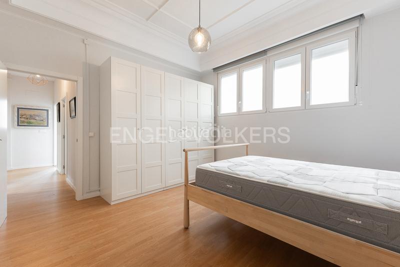 Foto 44f5a630-fa13-44bf-9418-eda4eb9f0d33. Alquiler apartamento luminoso piso en pleno centro en Valencia