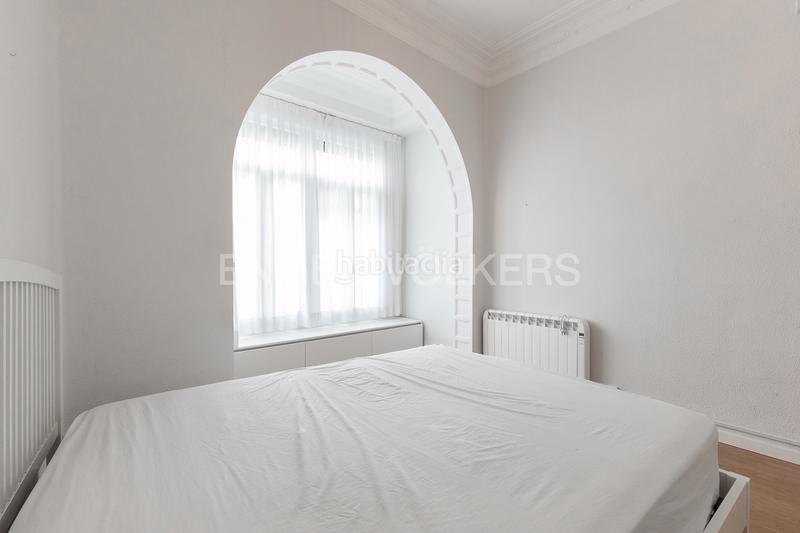 Foto 6405a7ee-cd5d-4852-b273-0c7271c72c6d. Alquiler apartamento luminoso piso en pleno centro en Valencia