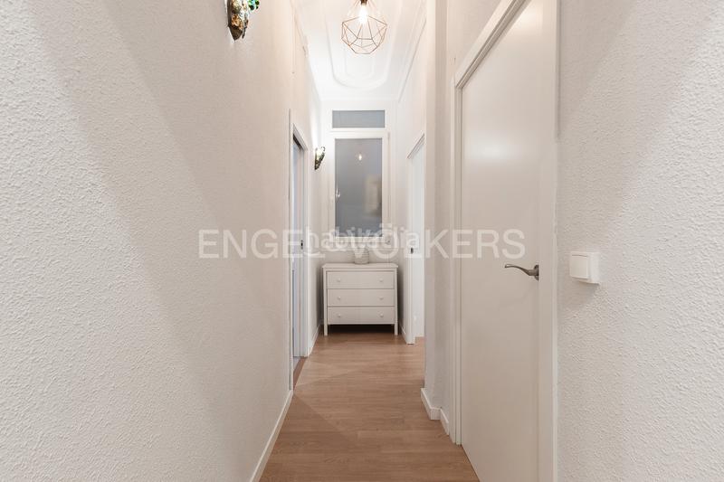 Foto 932f3a5e-133e-4842-927a-f9e69156803d. Alquiler apartamento luminoso piso en pleno centro en Valencia