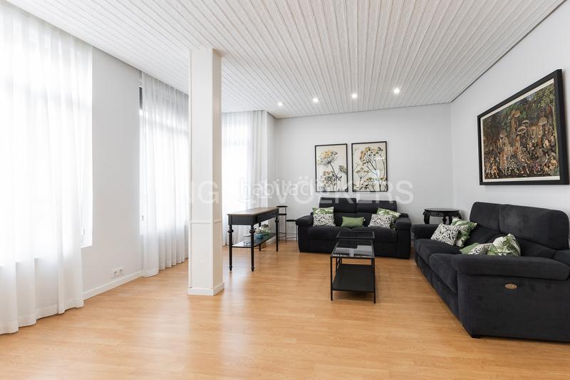 Foto e5789870-c1f6-443b-8ee7-68f86ebd52d1. Alquiler apartamento luminoso piso en pleno centro en Valencia