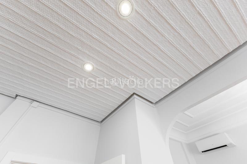 Foto f45ecc5d-957a-46a0-934b-c03229f36df9. Alquiler apartamento luminoso piso en pleno centro en Valencia