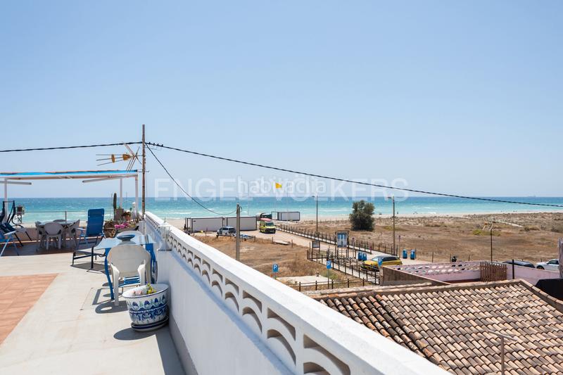 Foto a4620a53-822d-4c05-b8f5-5503c1928d06. Àtic amb calefacció a Corinto-Almardà Sagunt