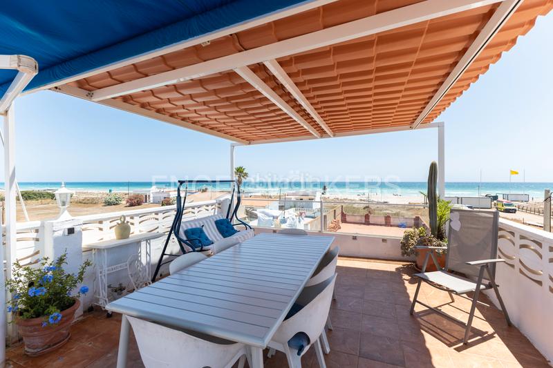 Foto e3c3da2f-2e80-4ce8-82d1-a51ca9c105bb. Àtic amb calefacció a Corinto-Almardà Sagunt