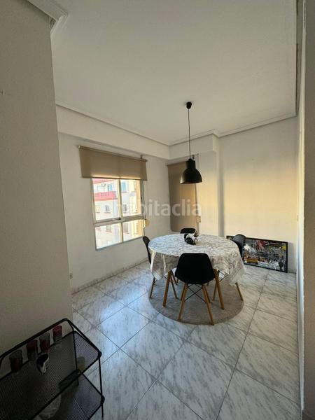 Foto d7349c2f-8e94-4bd2-8182-52bb4de40dbd. Alquiler apartamento piso funcional y luminoso para larga estancia en Valencia