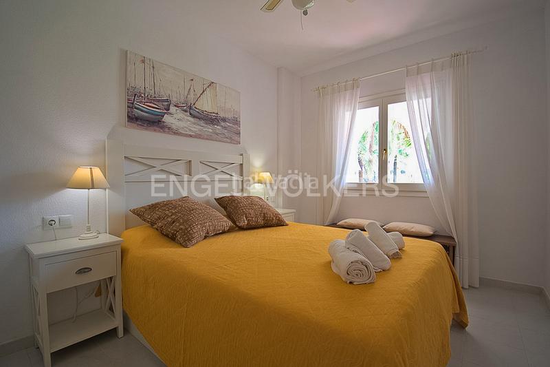 Foto 3b1e698b-f5dc-41b0-a930-93e6b0655a78. Rent apartment with heating in El Montgó Dénia