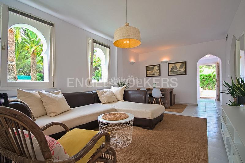 Foto 7842f63f-5a16-421e-8a93-765402eee5ce. Rent apartment with heating in El Montgó Dénia