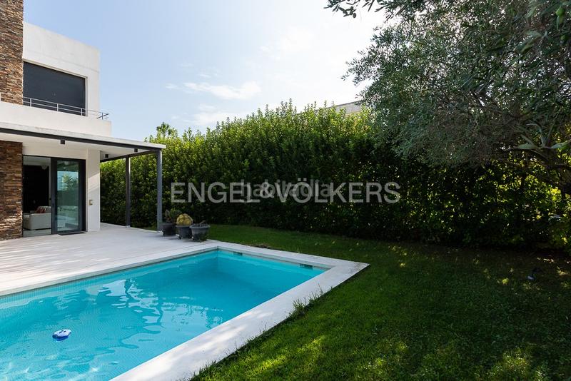 Foto 2f22f6c3-4164-4c0d-b358-6c038a3d7318. Casa con riscaldamento parcheggio in Torre en Conill-Cumbres de San Antonio Bétera