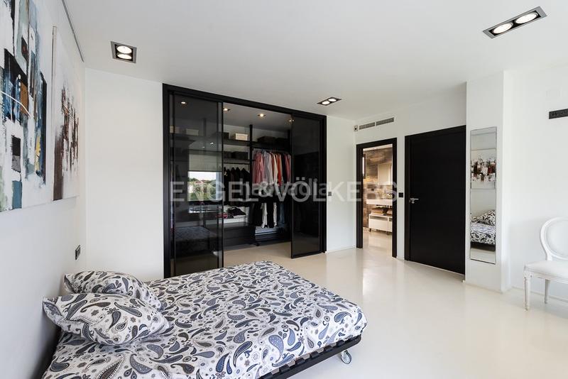 Foto 6a7d3c2d-ec17-43d3-a074-8c0784d8eb3a. Casa con riscaldamento parcheggio in Torre en Conill-Cumbres de San Antonio Bétera