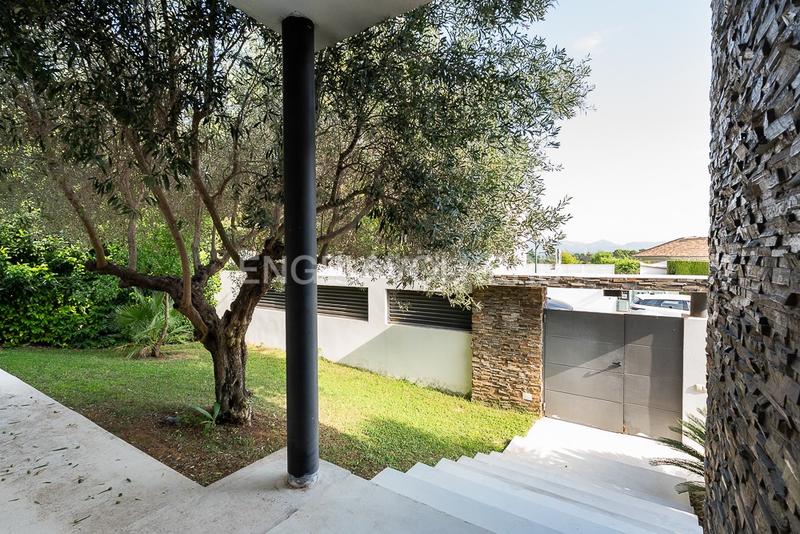 Foto 6f3419e8-25c3-44a8-a449-310d43ddf6be. Casa con riscaldamento parcheggio in Torre en Conill-Cumbres de San Antonio Bétera