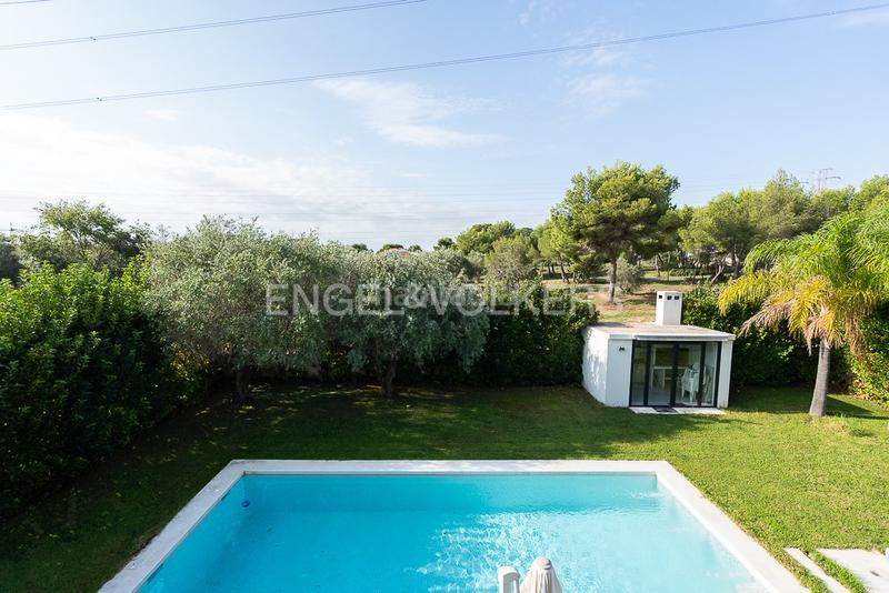 Foto 98c1eb4d-c369-4a1f-a13a-411f273eef69. Casa con riscaldamento parcheggio in Torre en Conill-Cumbres de San Antonio Bétera