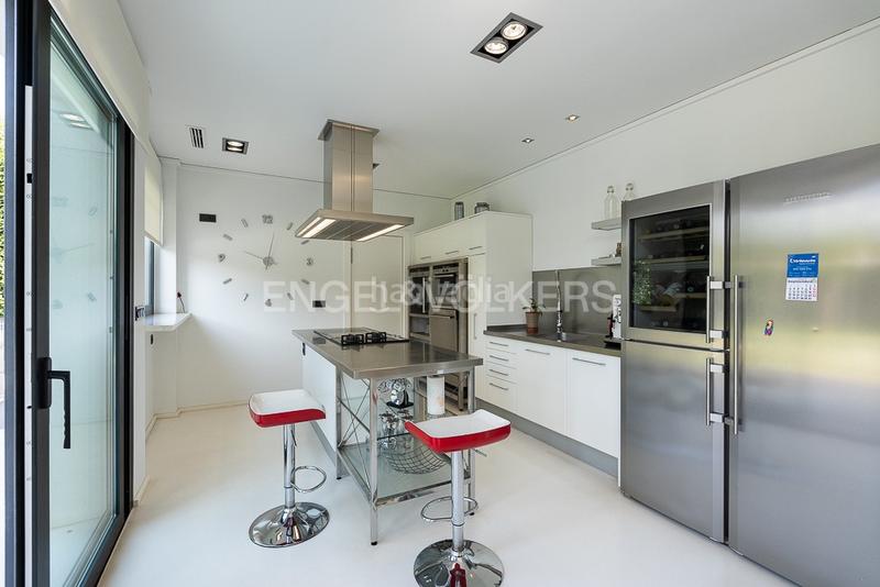Foto d087e362-27c7-42ba-8043-d0c6466167cf. Casa con riscaldamento parcheggio in Torre en Conill-Cumbres de San Antonio Bétera