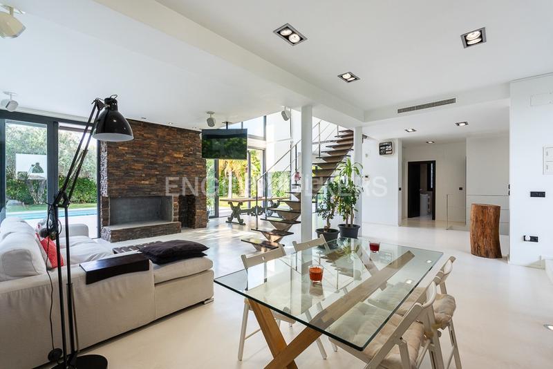 Foto ec07f02a-bfc7-4d2e-9551-faed338a7159. Casa con riscaldamento parcheggio in Torre en Conill-Cumbres de San Antonio Bétera