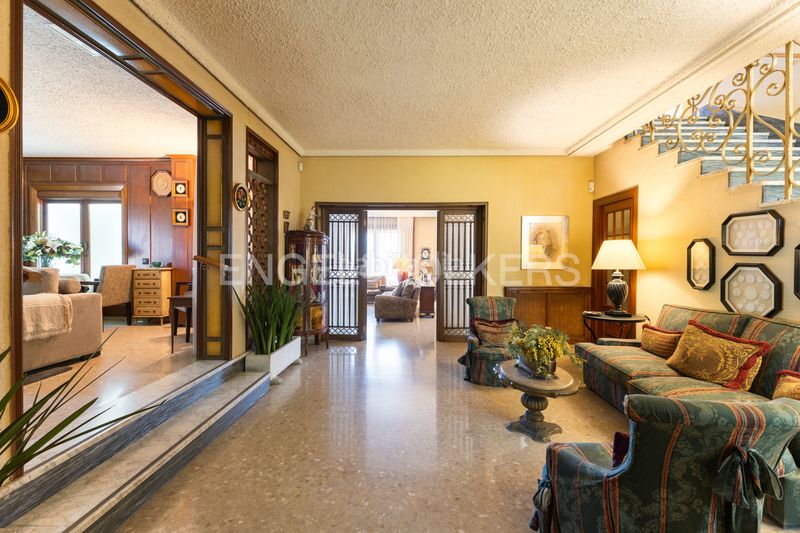 Foto a77a93a1-f519-49fb-8297-53237b3b6077. Casa amb calefacció aparcament piscina a El Vedat - Santa Apolonia Torrent