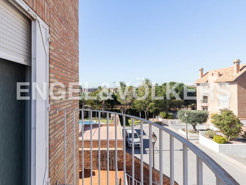 Foto 95050506-7449-46f0-b1a7-022a76968b08. Casa exclusiva pareado en Mas Camarena en Mas Camarena Bétera