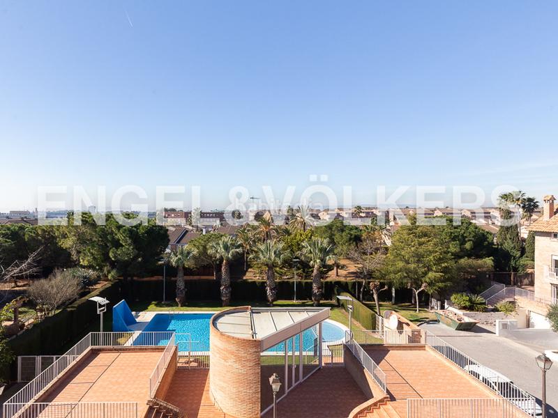 Foto ac537b14-8bdb-4160-95cb-f2b8e2c26a78. Casa exclusiva pareado en Mas Camarena en Mas Camarena Bétera